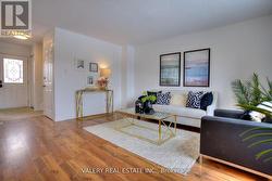 24 LAMPMAN LANE Barrie, ON L4N 5B1