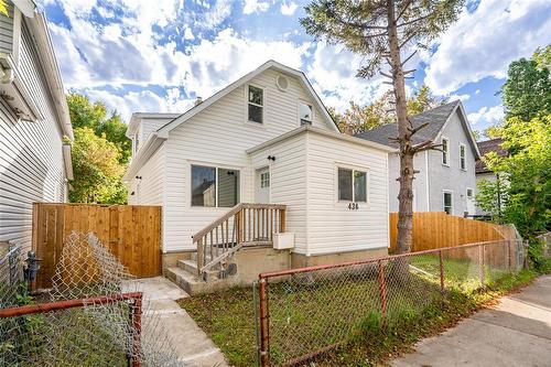 430 Pritchard Avenue, Winnipeg, MB 