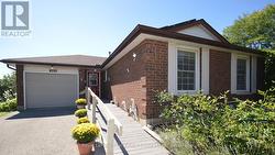 303 GRAND RIDGE DRIVE  Cambridge, ON N1S 4W9