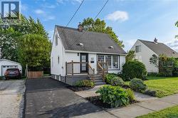 12 ADMIRAL Road St. Catharines, ON L2P 1G5