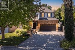25 SALMON WAY  Halton Hills, ON L7J 3B3