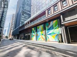 3003 - 82 DALHOUSIE STREET  Toronto, ON M5B 0C5