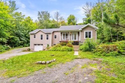 277 Ch. des Quatorze-Îles  Saint-Hippolyte, QC J6A 1X8