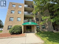 150 PARK AVENUE Unit# 304 Chatham, ON N7M 3V6