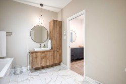 Salle de bains attenante à la CCP - 