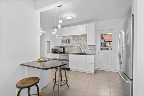 7-5031 Rue Sherbrooke O. , Montréal (Côte-des-Neiges/Notre-Dame-de-Grâce), QC H4A 1S8 4