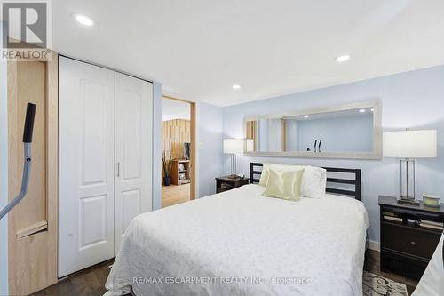 139 Glen Valley Drive, Hamilton, ON 