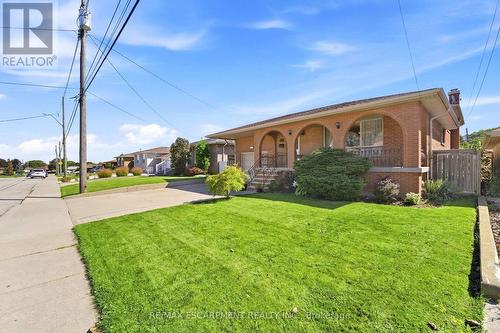 139 Glen Valley Drive, Hamilton, ON 