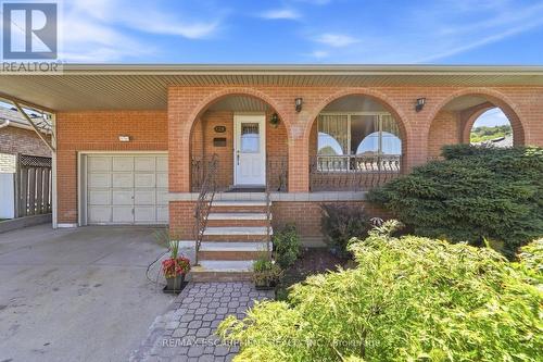 139 Glen Valley Drive, Hamilton, ON 