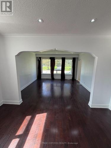 MAIN - 109 HISCOCK BOULEVARD , Toronto, Ontario M1G 1T3 2