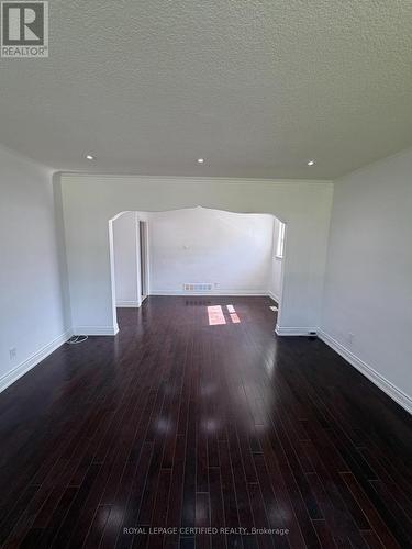 MAIN - 109 HISCOCK BOULEVARD , Toronto, Ontario M1G 1T3 3