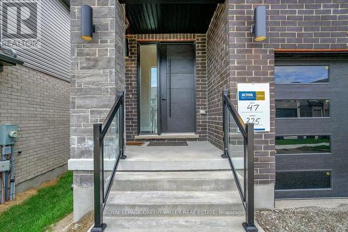 375 CHOKECHERRY CRESCENT , Waterloo, Ontario N2V 0H1 3