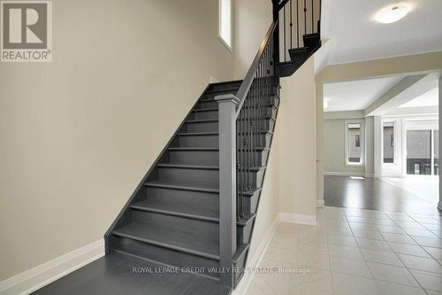 375 CHOKECHERRY CRESCENT , Waterloo, Ontario N2V 0H1 5