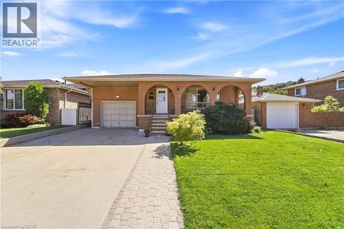 139 Glen Valley Drive, Hamilton, ON 
