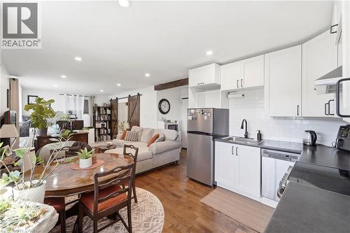 139 Glen Valley Drive, Hamilton, ON 