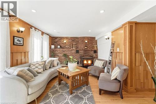 139 Glen Valley Drive, Hamilton, ON 