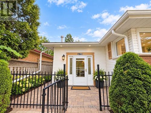 2 - 173 BASE LINE ROAD W , London South (South D), Ontario N6J 1V8 3