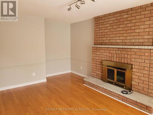 83 WINDRUSH TRAIL , Toronto, Ontario M1C 3Z9 3