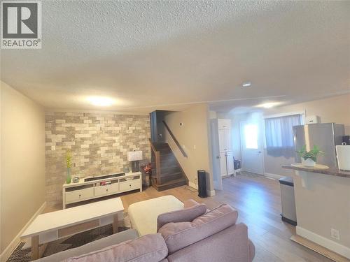 899 PRESTWICK CRESCENT Unit# RM#3 , Sarnia, Ontario N7S 4J6 3