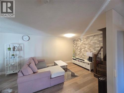 899 PRESTWICK CRESCENT Unit# RM#3 , Sarnia, Ontario N7S 4J6 4