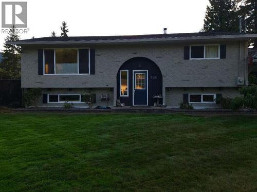 606 Gillis Avenue  Sicamous, BC V0E 2V1