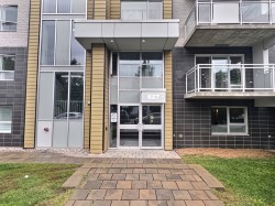 404-627 Rue Robert-Élie  Laval (Laval-Des-Rapides), QC H7N 3Y9