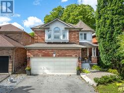 397 HEWITT CIRCLE Newmarket, ON L3X 2L8
