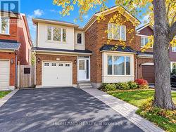 1132 GLEN VALLEY ROAD Oakville, ON L6M 3K8