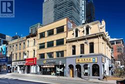 200 - 639 YONGE STREET  Toronto, ON M4Y 1Z9