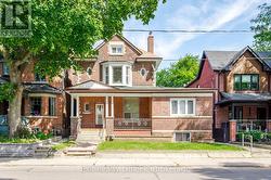 843 LOGAN AVENUE Toronto (North Riverdale), ON M4K 3E2