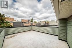 225, 33 Glamis Green SW  Calgary, AB T3E 6T9