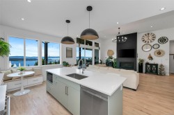 399 Thetis Dr  Ladysmith, BC V9G 1V9