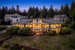 8798 Forest Park Dr  North Saanich, BC V8L 5A8