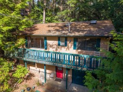 4710 Captains Cres Pender Island, BC V0N 2M0