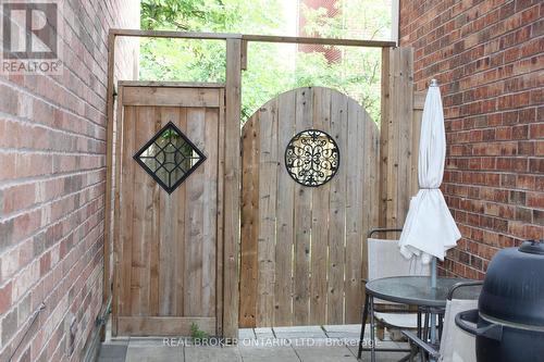 LOWER - 151 BOB YUILL DRIVE , Toronto, Ontario M9M 0B1 2