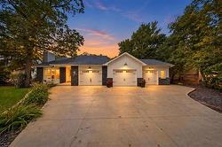 131 Stanway AVE  Mitchell, MB R5G 1H5
