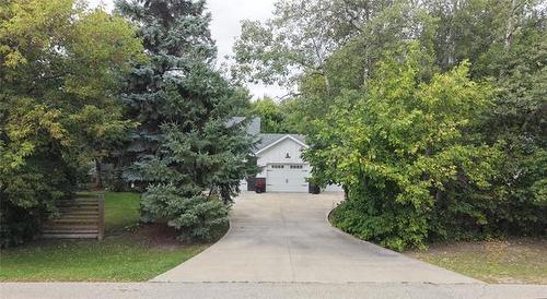 131 Stanway Ave, Mitchell, MB 