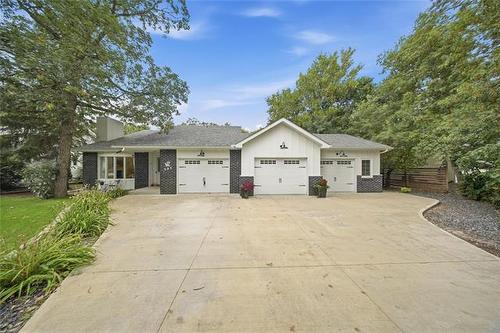 131 Stanway Ave, Mitchell, MB 