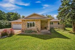 17 AQUIN ST  Elie, MB R0H 0H0