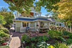 485 Head St SWEsquimalt, BC V9A 5S1