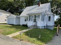 147 Saint James ST  Woodstock, NB E7M 2T5