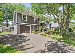 25 Chandler CRES Moncton, NB E1E 2W6