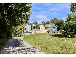 745 Main ST Hampton, NB E5N 6E2