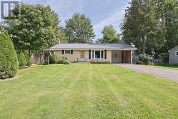 194 WEST PARK DRIVE North Middlesex (Parkhill), ON N0M 2K0