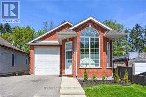 26 SIMCOE STREET , Guelph (St. Patrick's Ward), Ontario N1E 3B8 2