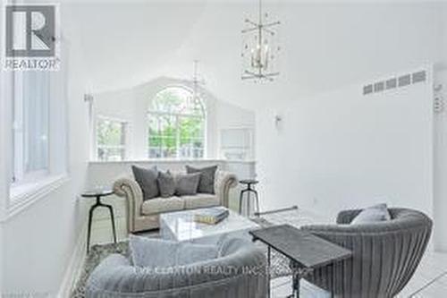 26 SIMCOE STREET , Guelph (St. Patrick's Ward), Ontario N1E 3B8 5