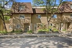 8 - 275 MANSE ROAD Toronto, ON M1E 4X8