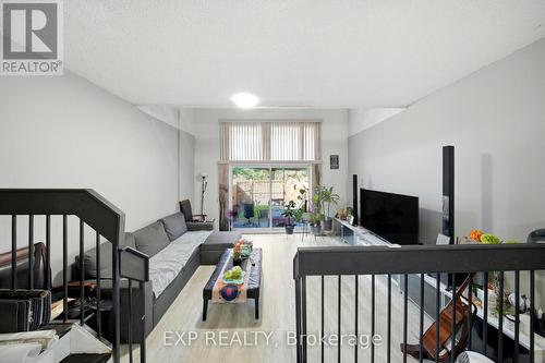 8 - 275 Manse Road, Toronto, ON 