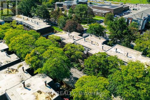 8 - 275 Manse Road, Toronto, ON 