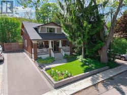148 SCARBORO CRESCENT  Toronto, ON M1M 2J4